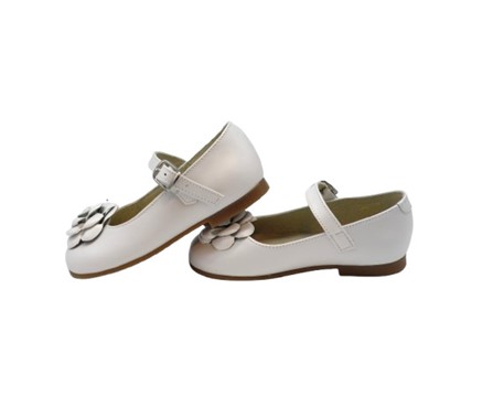 Ballerina in pelle con fiore e fibbia
