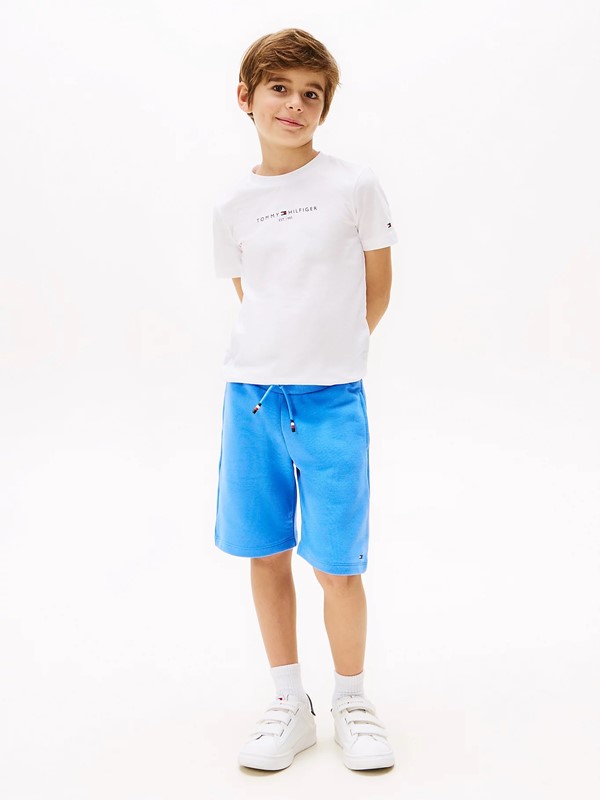 Completo t-shirt e bermuda