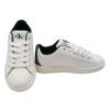 Sneaker in pelle con lacci e riporti a contrasto