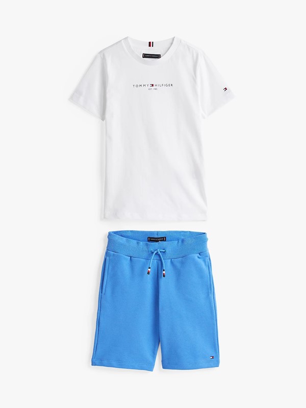 Completo t-shirt e bermuda