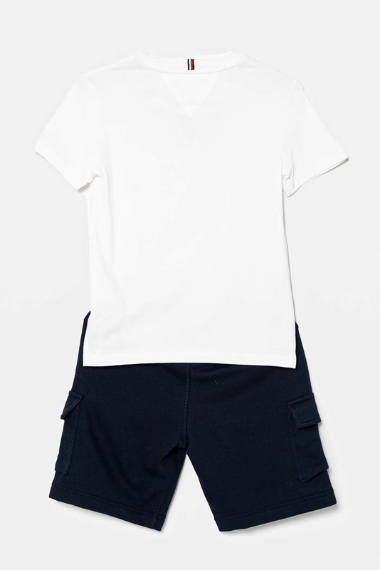 Completo t-shirt e bermuda cargo