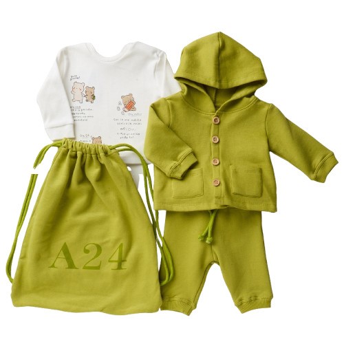 Completo felpa, pantalone, t-shirt e sacca
