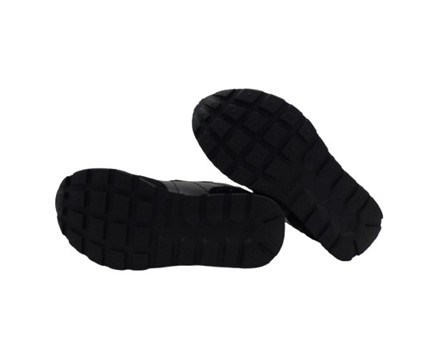 Sneaker bassa in camoscio e tessuto con velcro e lacci