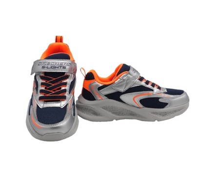 Scarpa ginnica con finti lacci e velcro con led