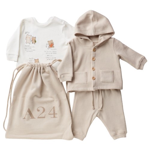 Completo felpa, pantalone, t-shirt e sacca