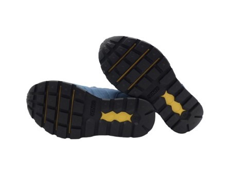 Sneaker bassa in camoscio e tessuto con velcro e lacci