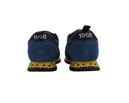 Sneaker bassa in camoscio e tessuto con doppio velcro