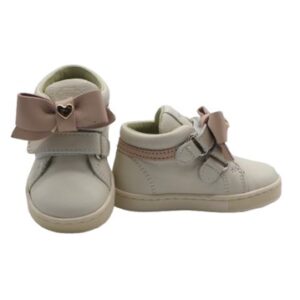 Sneaker primo passo in pelle con doppio velcro e fiocco