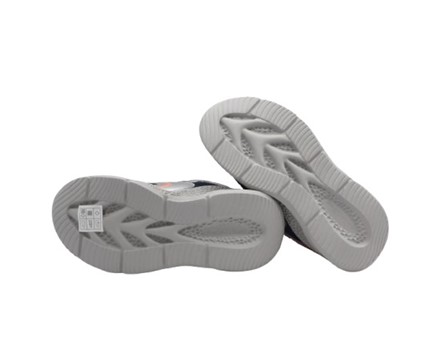 Scarpa ginnica con finti lacci e velcro con led