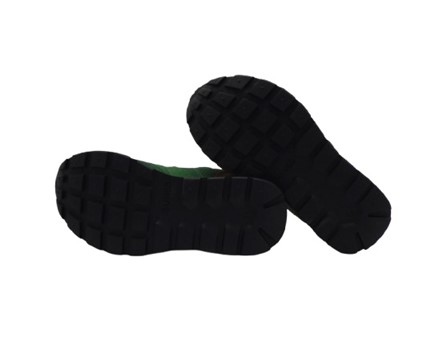 Sneaker bassa in camoscio e tessuto con velcro e lacci