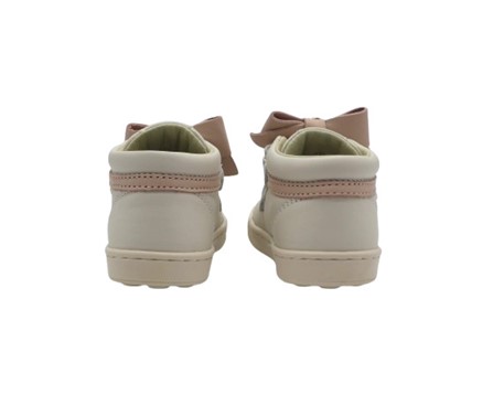 Sneaker primo passo in pelle con doppio velcro e fiocco