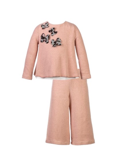 Completo in maglia con farfalle