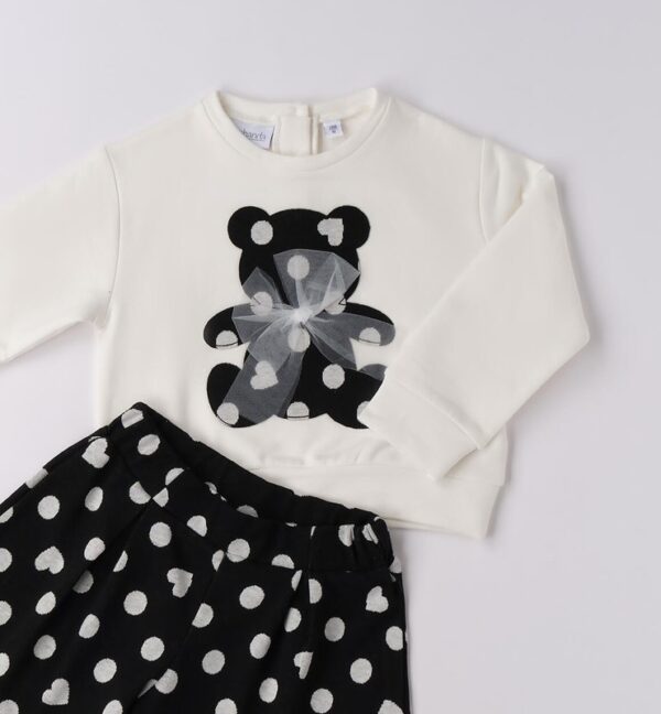 Completo felpa con orsetto e short a pois