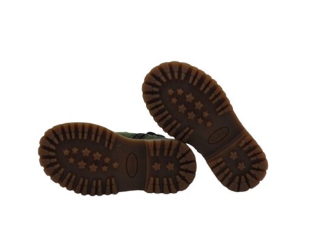 06ED27C609FF0F32578B946772D59FA2_ Stivaletto in camoscio con elastico laterale e zip