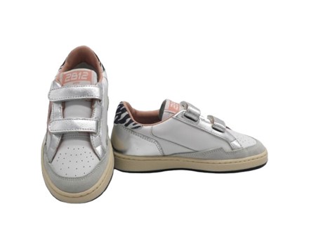 Sneaker in pelle laminata con doppio velcro