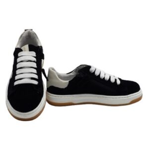 Sneaker in camoscio con lacci e zip