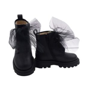 Anfibio in pelle con lacci in tulle e zip