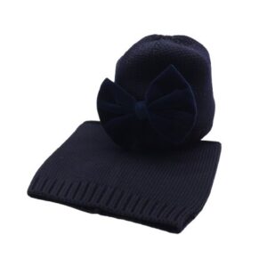 Cappello con fiocco in velluto e collo
