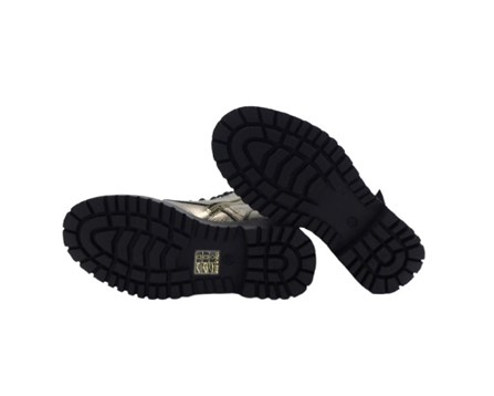 Anfibio in pelle laminata con fiocco sul retro lacci e zip