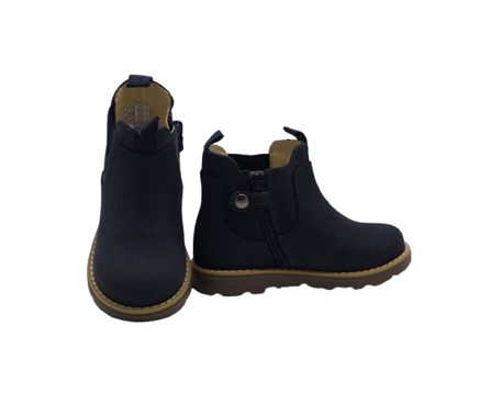 3BBD6FE6DCFAA9CA2E331E74F2EB99C0_ Stivaletto in camoscio con elastico laterale e zip