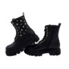 Anfibio in pelle con borchie laterali e zip