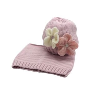 Cappello con fiori in panno e collo