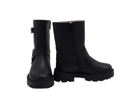 Stivale in pelle con anello laterale e zip