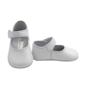 Ballerina culla in pelle