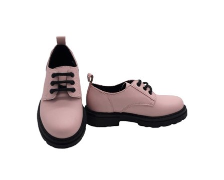 Scarpa bassa in pelle con fiocco in tulle con strass