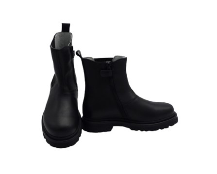 Stivaletto in pelle con elastci laterali e zip