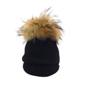 Cappello con pon pon
