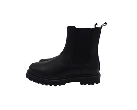 Stivaletto in pelle con elastci laterali e zip
