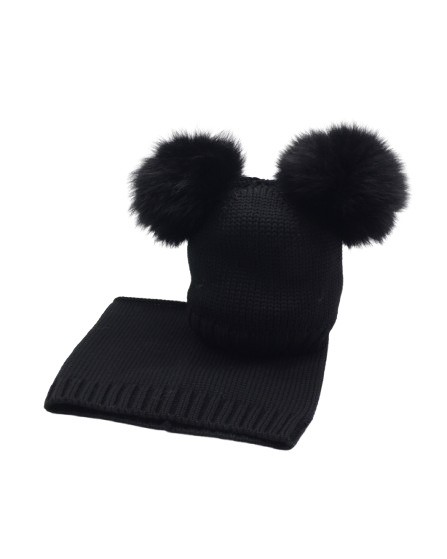 Cappello con doppio pon pon e collo