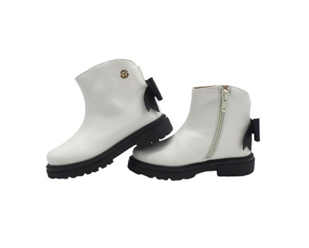 Stivaletto in pelle con fiocco posteriore e zip