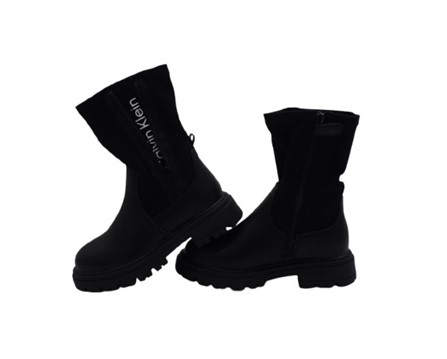 Stivale in eco pelle e gambale elasticizzato con zip