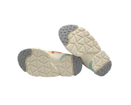Sneaker in tessuto tecnico ed eco pelle con lacci elastici
