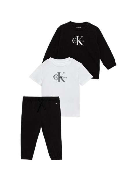 Completo tre pezzi con stampa logo