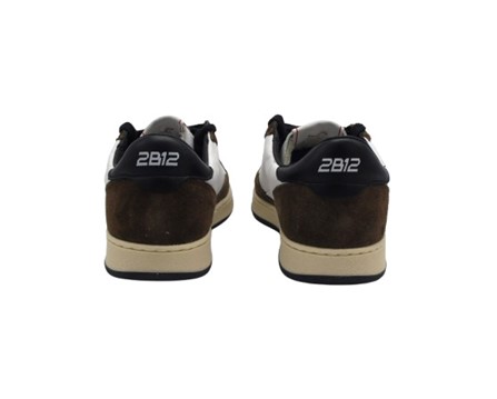 Sneaker in pelle e camoscio  con lacci