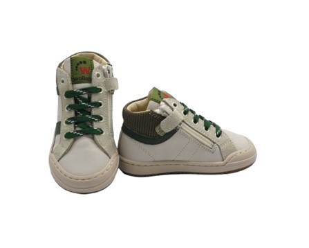 Snekaer in pelle con lacci e zip