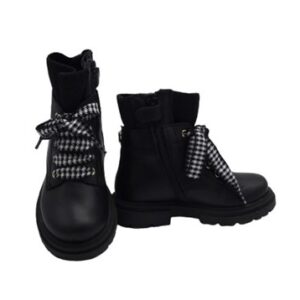 Anfibio in pelle con lacci e zip