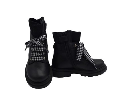 D7661FAACD18A415327DD6329FA21127_ Anfibio in pelle con lacci e zip