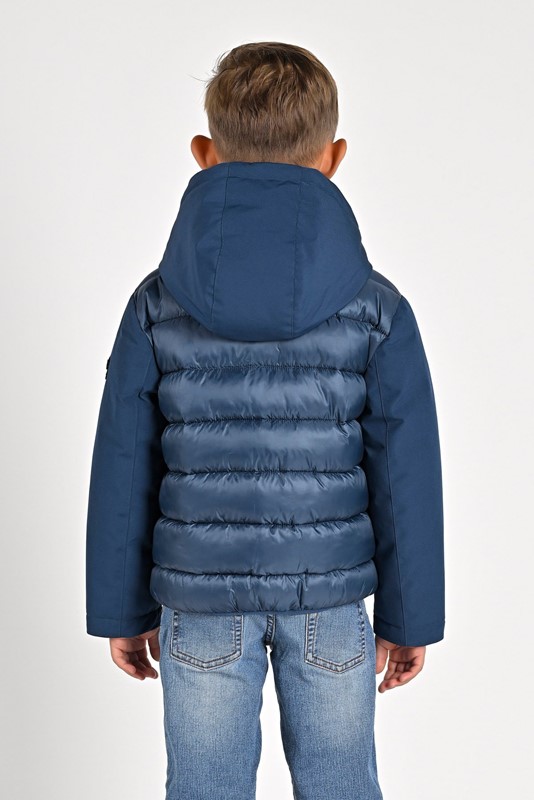 Giubbotto in tessuto tecnico con cappuccio