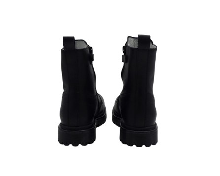 Stivaletto in pelle con zip