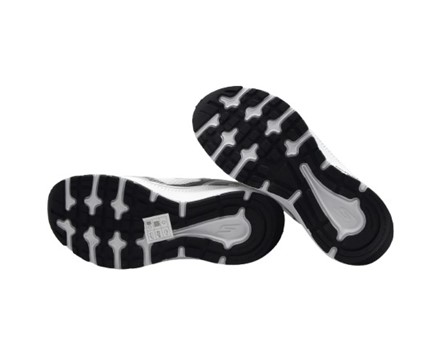 Sneaker in tessuto tecnico con lacci e velcro