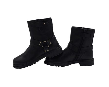 Stivaletto in pelle con anello laterale e zip