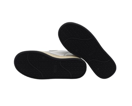 Sneaker in pelle laminata con doppio velcro
