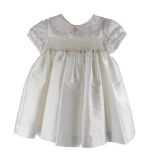 Vestito con ricamo punto smock e fiorellini