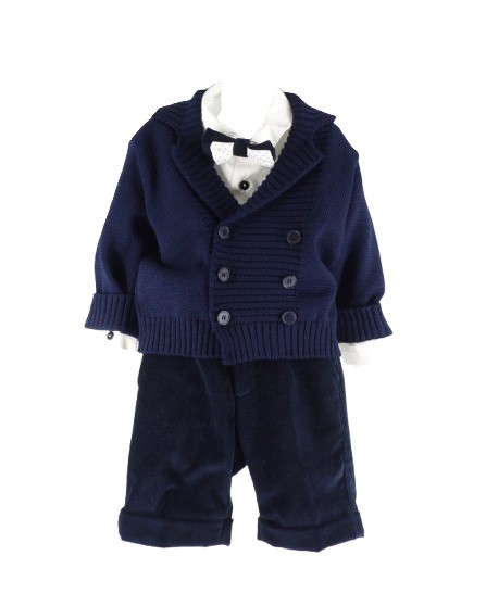 Completo cardigan, camicia con papillon e salopette