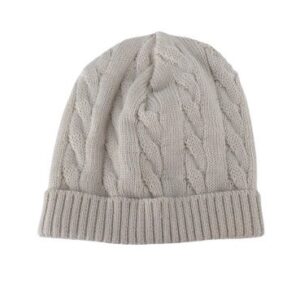 Cappellino con trecce