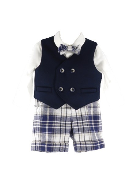 Completo gilet, camicia con papillon e bermuda quadri